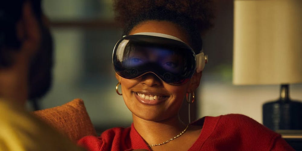 نظارة Vision Pro AR/VR من Apple: الميزات والسعر وتاريخ الإصدار وPlus - مقالات